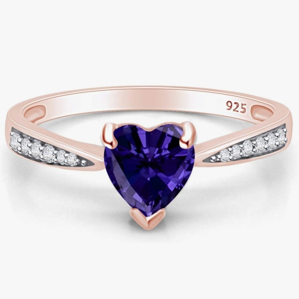 Purple Heart-Shaped Gemstone Ring